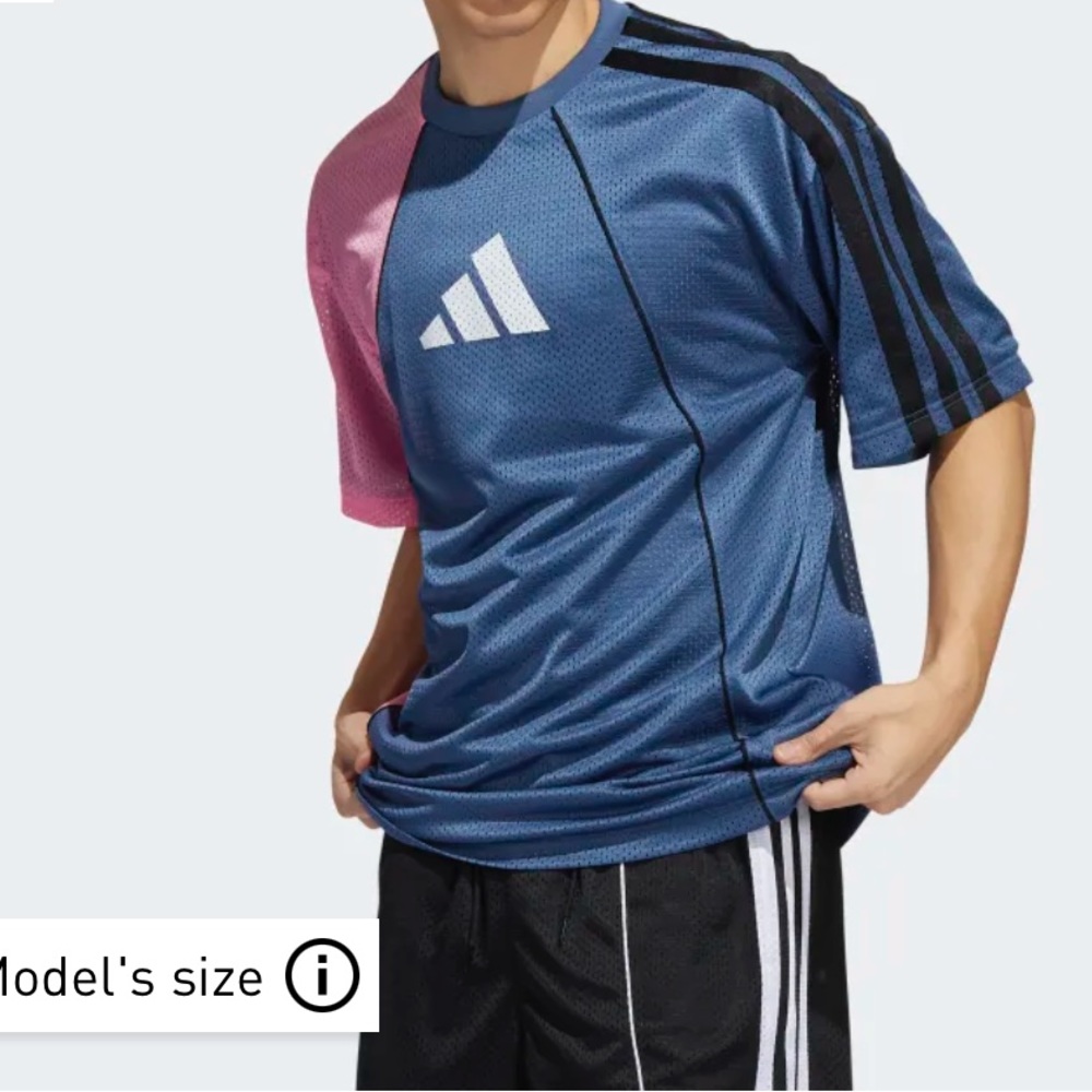[New] Adidas short sleeve tee size S